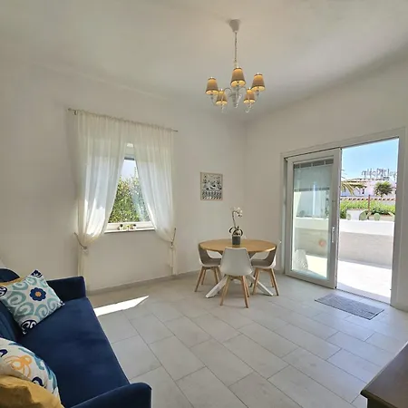 Dafne Forio di Ischia