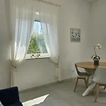 Dafne Villa