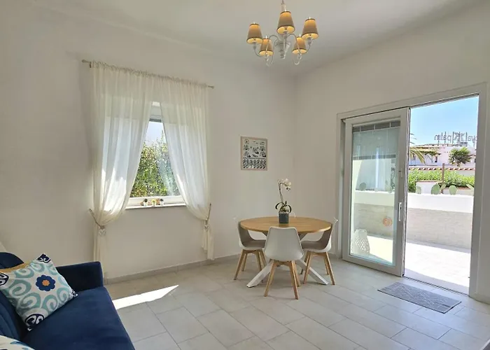 Dafne Forio di Ischia