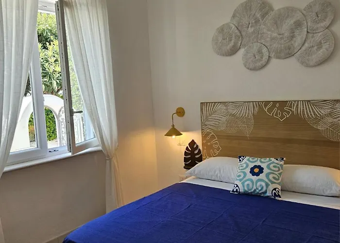 Dafne Forio di Ischia